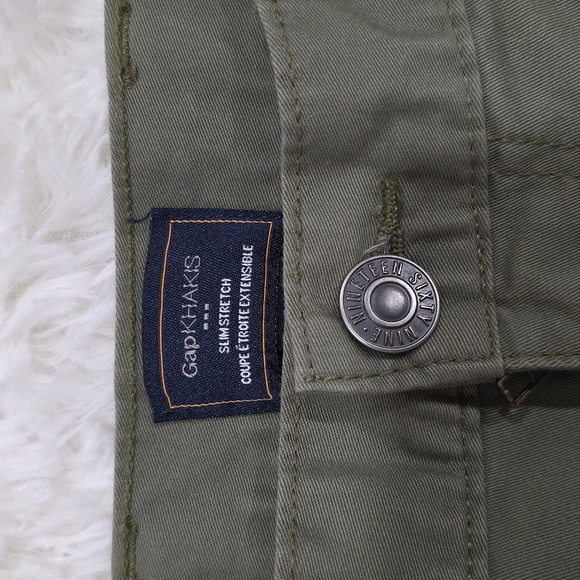 GAP Men's Sage Green Khakis. Size 36/32 - Picture 2 of 4